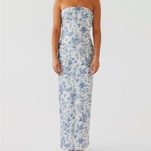 Peppermayo Elegant Blue Floral Strapless Dress